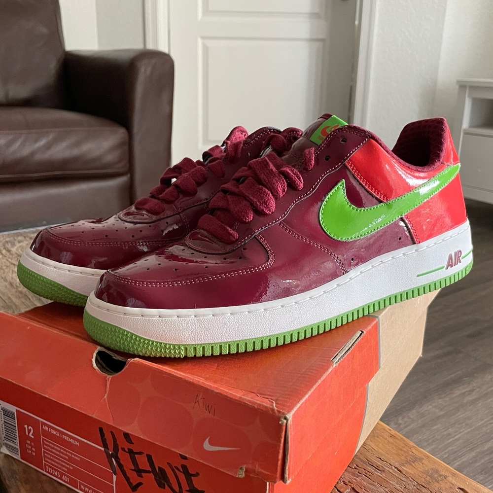 Nike Air Force 1 “Kiwi” sz 12